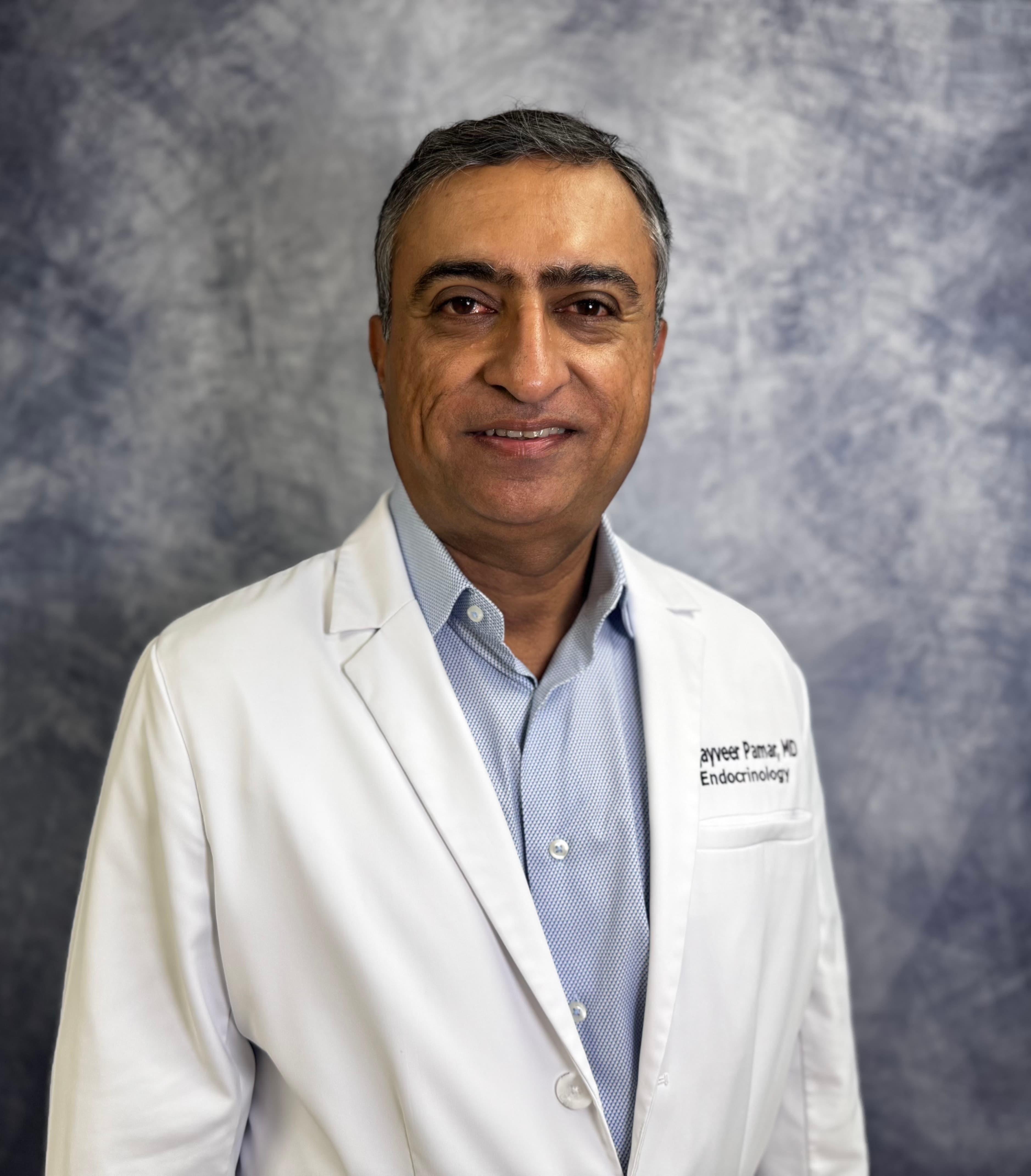 portrait of Vijayveer Pamar, M.D.